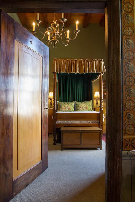 קייפטאון Dutch Manor Antique Hotel מראה חיצוני תמונה