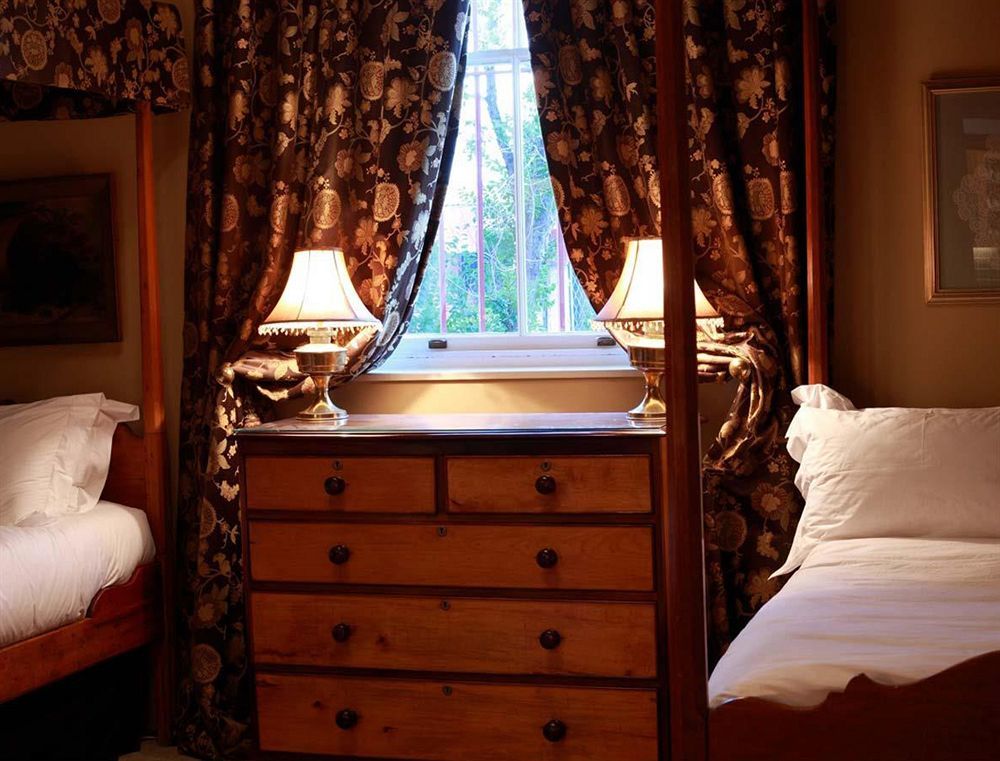 קייפטאון Dutch Manor Antique Hotel מראה חיצוני תמונה