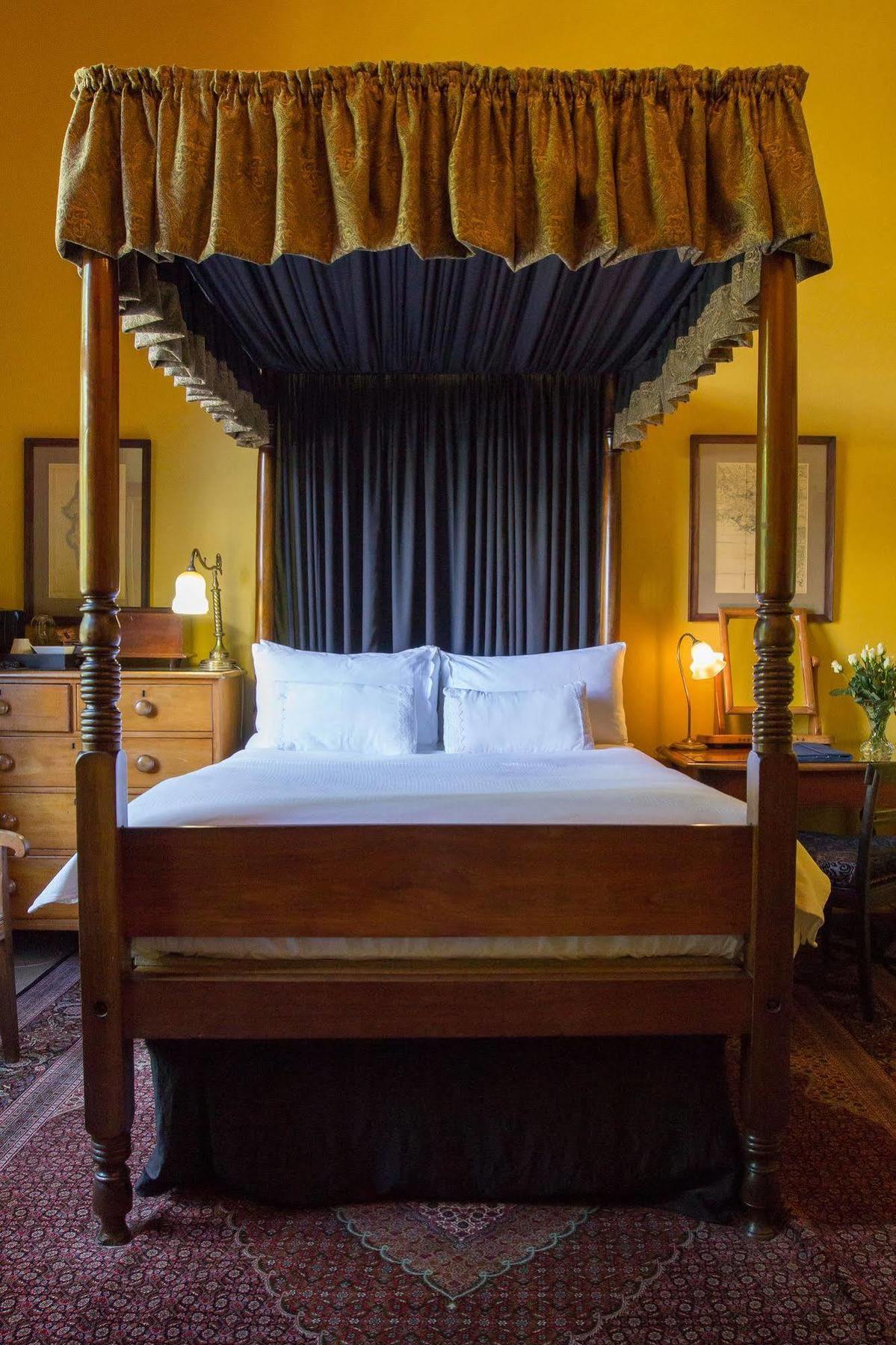 קייפטאון Dutch Manor Antique Hotel מראה חיצוני תמונה