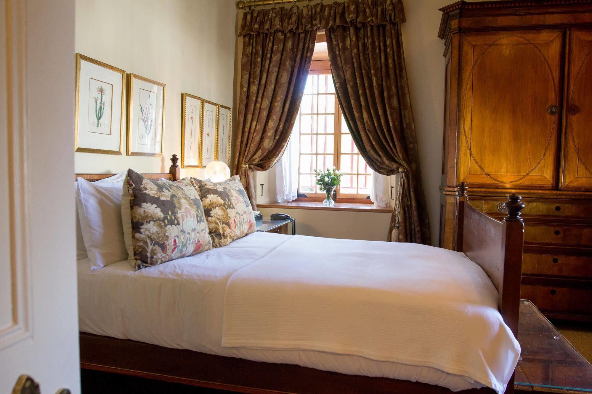קייפטאון Dutch Manor Antique Hotel מראה חיצוני תמונה