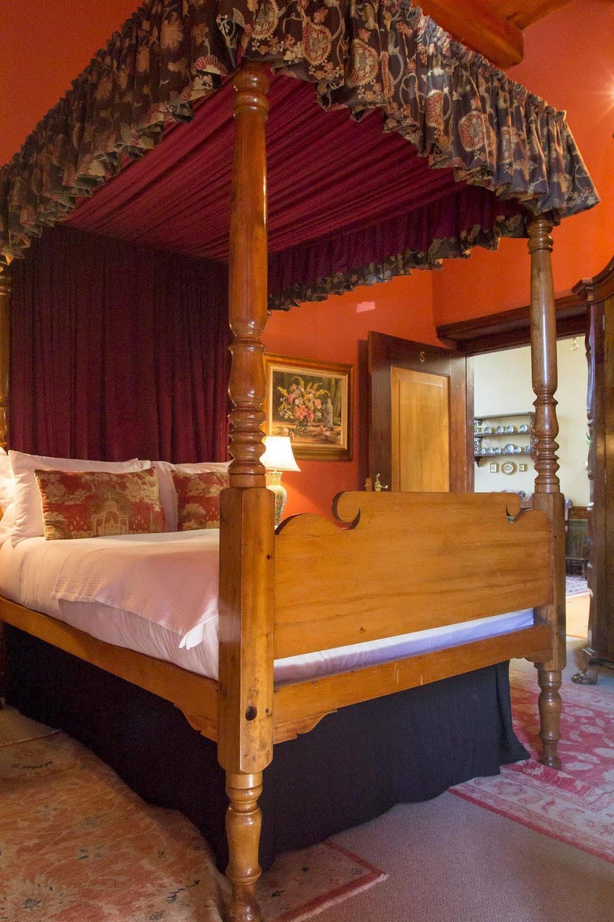 קייפטאון Dutch Manor Antique Hotel מראה חיצוני תמונה